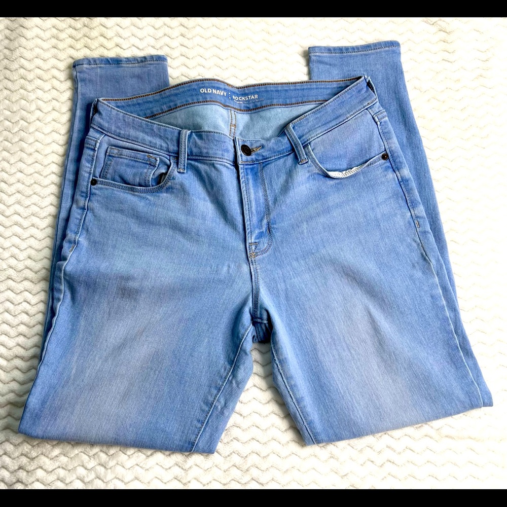 Old Navy Rockstar Jegging Mid-rise Size 12 Standard